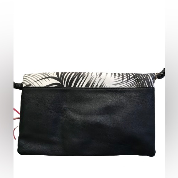 INC crossbody tropical print multi wear bag - Picture 7 of 9